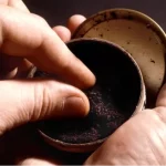 Mezcla casera de tabaco masticable con hoja entera